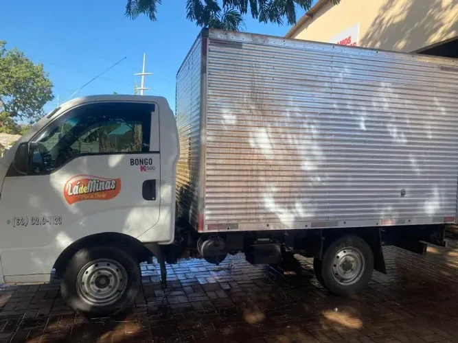 vende-se Kia Bongo 2019