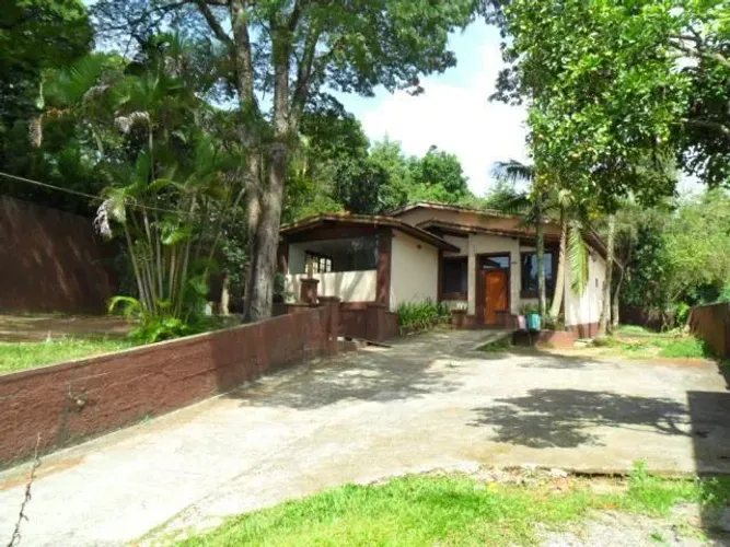 Casa Comercial