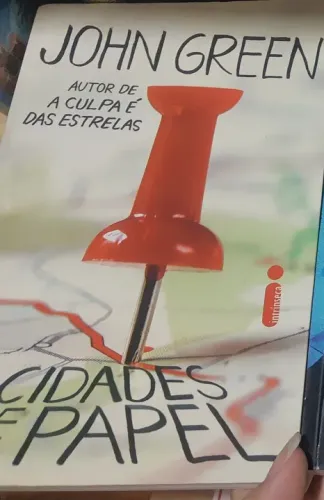 Livro Cidades de Papel - John Green