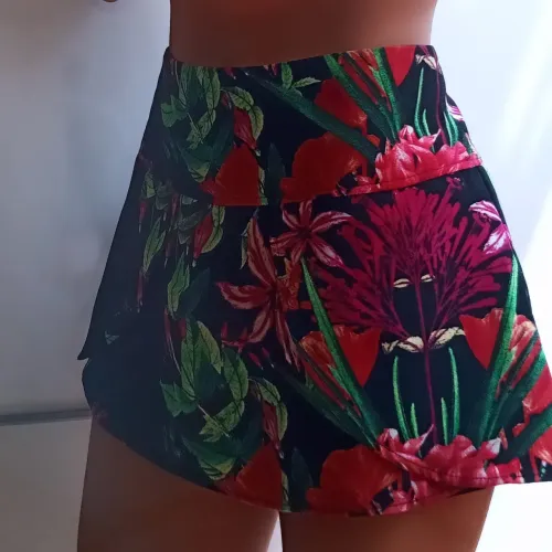 Short Jeans Feminino Floral