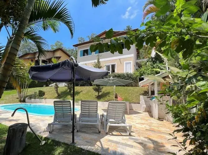 Casa com 4 quartos à venda, 400 m² por R$ 2.580.000 - Granja Viana - Jandira/SP