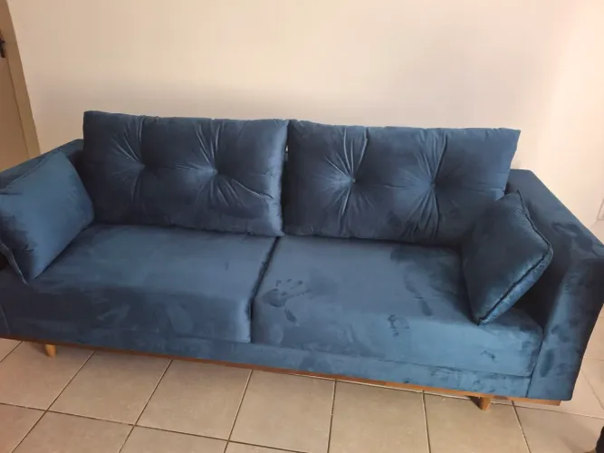 Sofá retro 2.20 em sued veludo