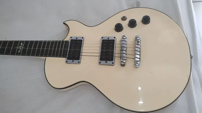 Guitarra Elétrica Lespaul Ibanez ART 120 Vintage Design Exclusivo 