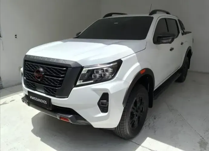 Nissan Frontier Pro4x CD 4X4 2.3 Bi-TB Die. AUT 2024