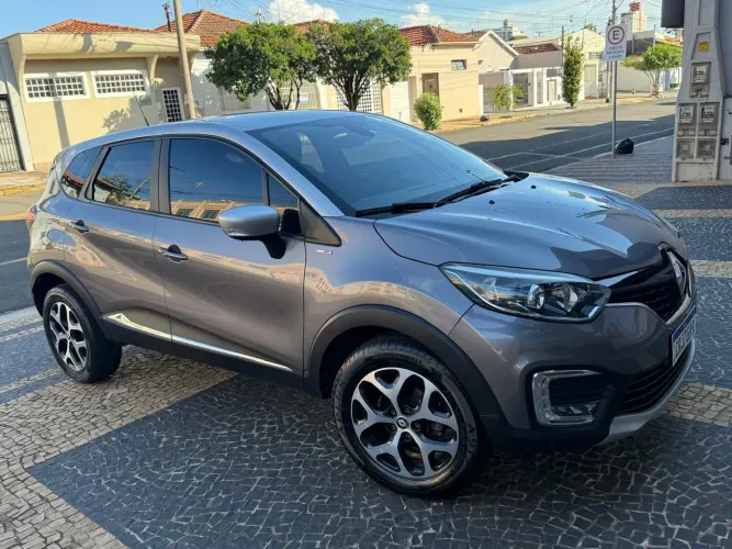 Renault Captur Intense Bose 1.6 16V Flex 5P AUT 2021