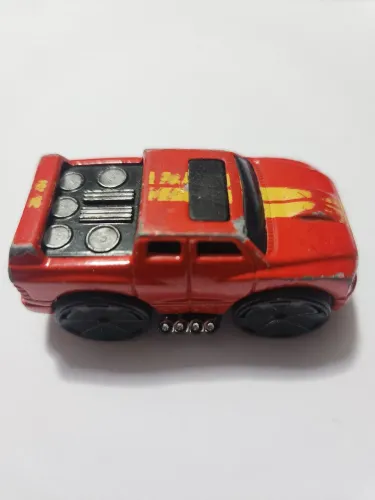 Caminhão Hot Wheels Blings Vermelho