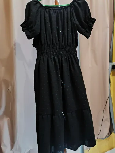 Vestido CIGANA Preto Elegante com Detalhes