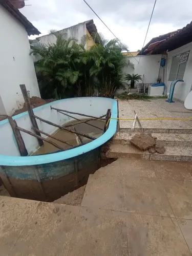Piscinas Revitalização/ restauração /AJ FIBRA 