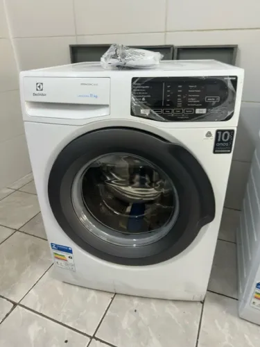 Máquina de Lavar Lavadora Electrolux Premium Care 11kgs 127v NOVA