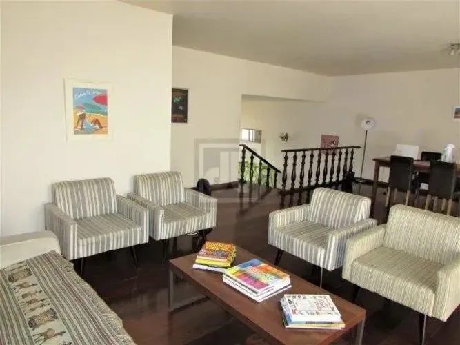 Laranjeiras - Junto Gal. Glicério - Maravilhosa Residência - Em meio verde e montanha - 3