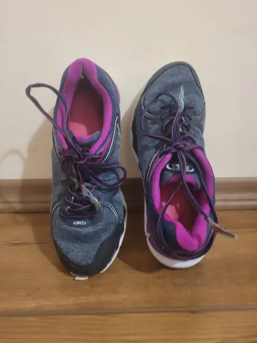 Tênis Esportivo Feminino - Conforto e Estilo!