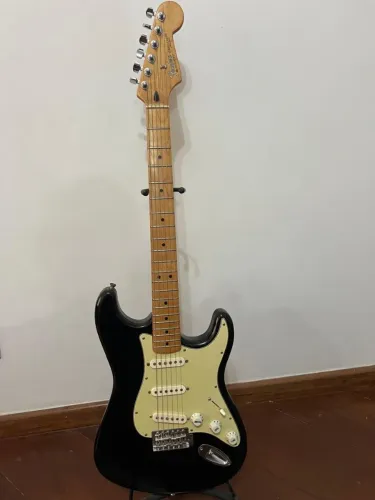 Guitarra Fender Deluxe Roadhouse