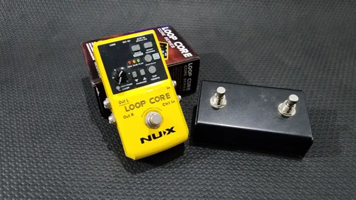 Pedal loop guitarra violão NUX Loop Core com cabo e footswich