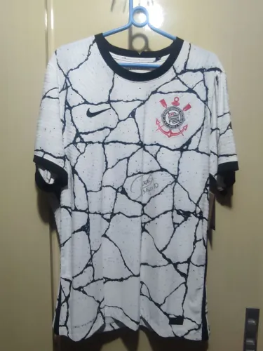 Camisa Corinthians Nike modelo jogador 21/22 autografada R. Augusto nova na etiqueta GG