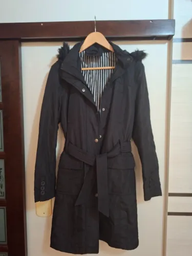 CASACO SOBRETUDO NYLON FEMININO TAM. M PRETO CAPUZ E BOLSOS PACIFIC BLUE