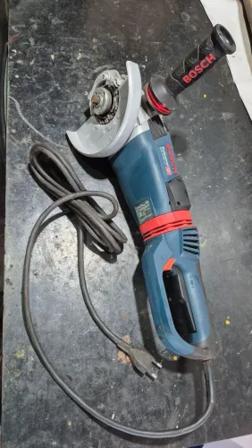 Esmerilhadeira lixadeira Bosch 7"