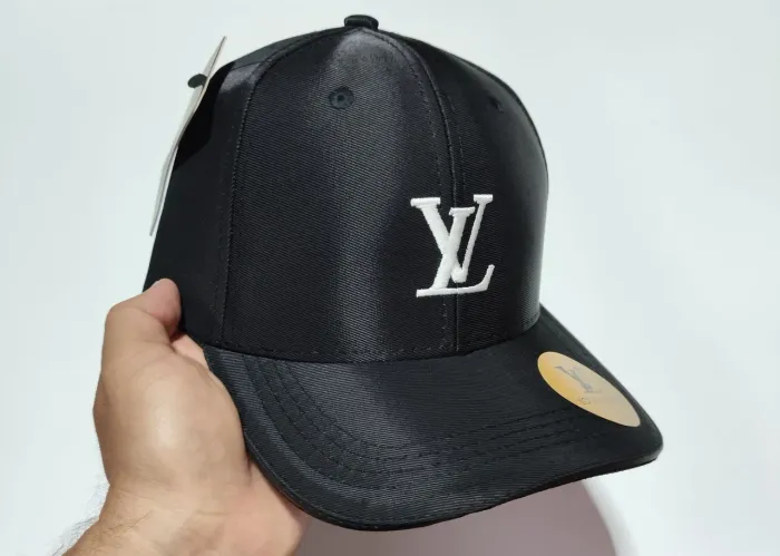 Bonés coleção nova Lv