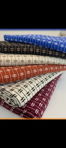 Tecidos Decorativos em Diversas Cores e Estampas