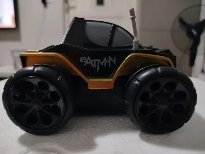Miniatura Super Manobra Batman Candide