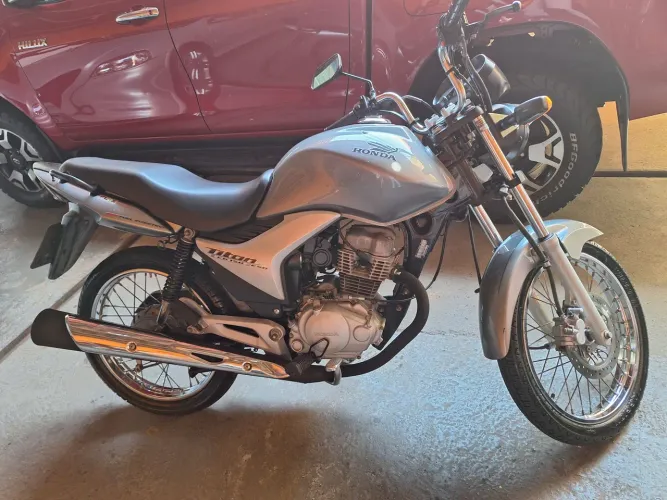 Vendo/Troco CG Titan 150 esd flex