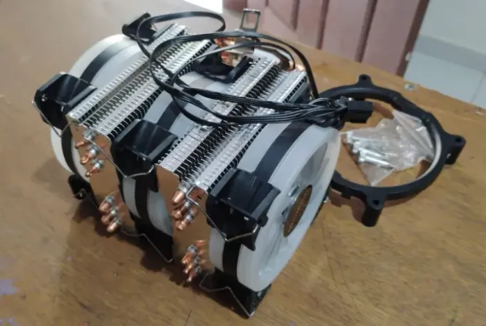 Cooler RGB novo na caixa!