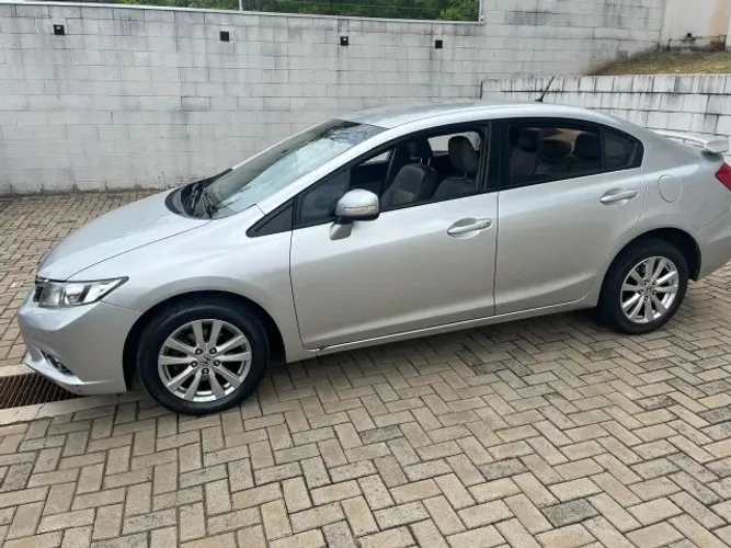 Honda Civic Sedan LXR 2.0 Flexone 16V Aut. 4P 2014