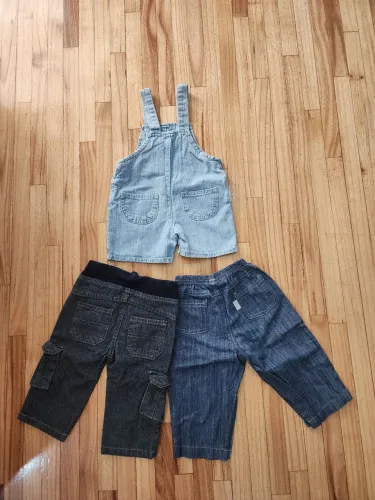 Kit roupas jeans infantis - 2 calças e 1 jardineira jeans
