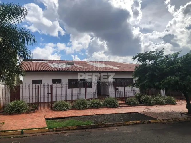 Casa Comercial no Bairro Jardim São Bento
