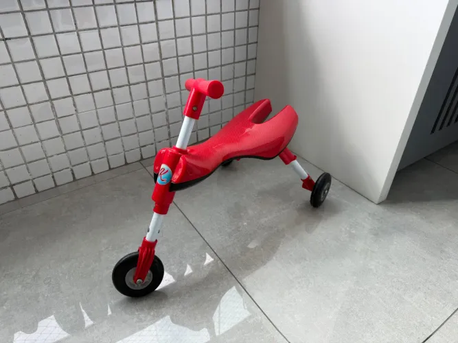 Mini triciclo 