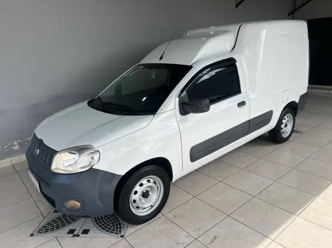 Fiat Fiorino Furgão Work. Hard 1.4 Flex 8V 2P 2017