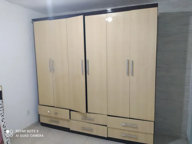 Vendo guarda roupa semi novo R$550,00