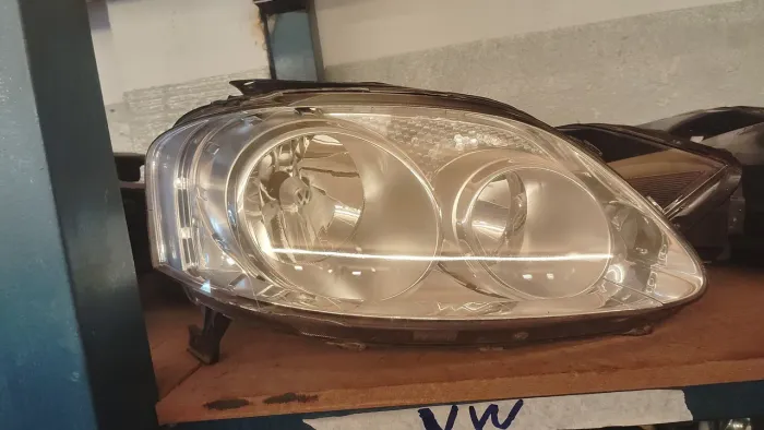 Farol VW Fox duplo 2009
