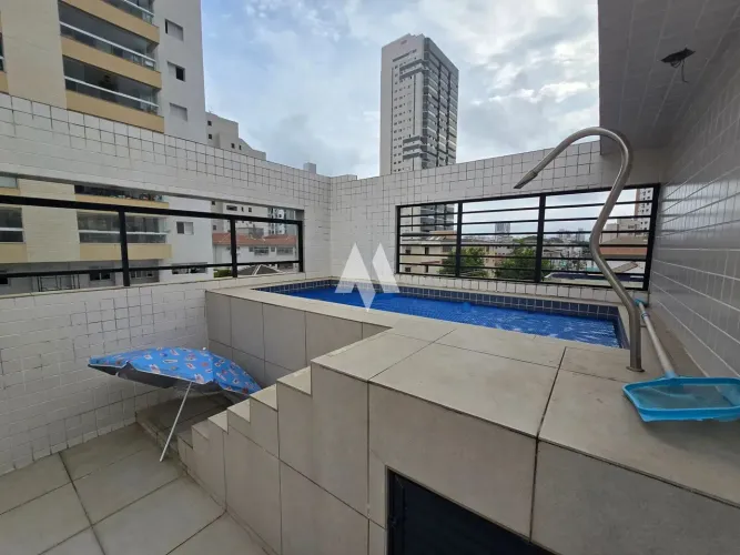 Casa em Condomínio 3 Dormitórios à Venda com Piscina Privativa na Ponta da Praia em Santos