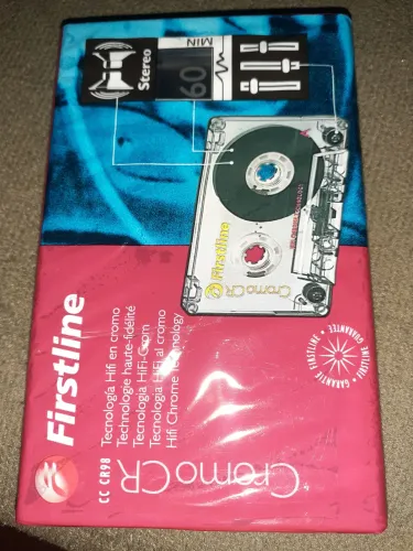 Fitas cassete + mala vintage