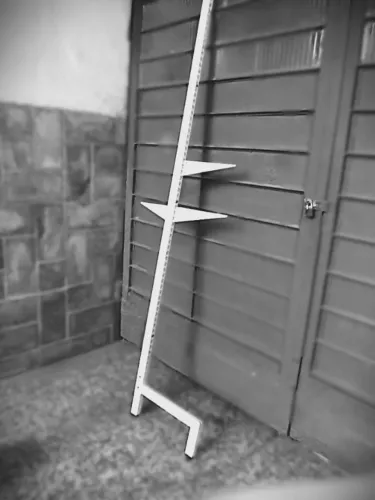 gondola pé cremalheira c/furo duplo A 2,00 M tubo retangular 4X3 cm chapa 2m/m cor branco 