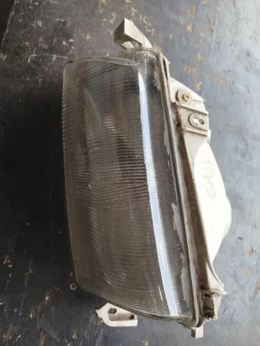 Farol lado esquerdo Fiat tipo (VALEO)