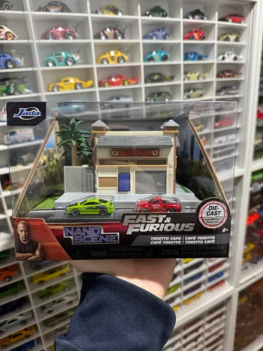 Miniatura Velozes e Furiosos Cenário Toretto Cafe Nano escala 1/87