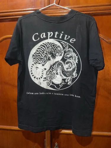 Camiseta Captive P - Original