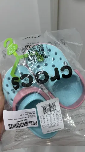 Crocs infantil nunca usada 
