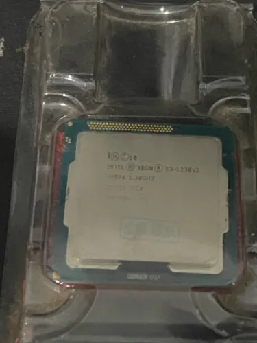 Vendo Processador Intel xeon E3 NUNCA USADA
