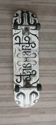 Vendo skate usado