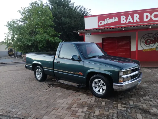 Chevrolet Silverado DLX 4.2 Conquest HD Diesel 2000