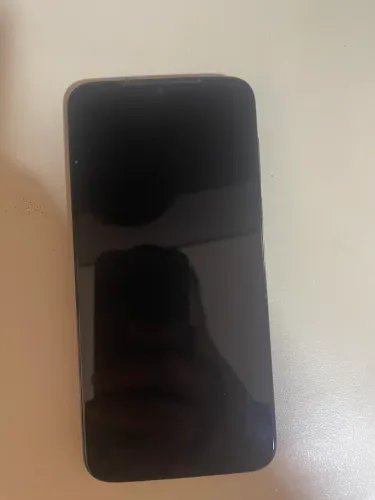 Celular moto G8 plus pra retirar peça