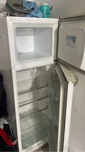Geladeira 220v