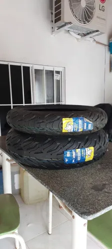 Pneus michelin road 6