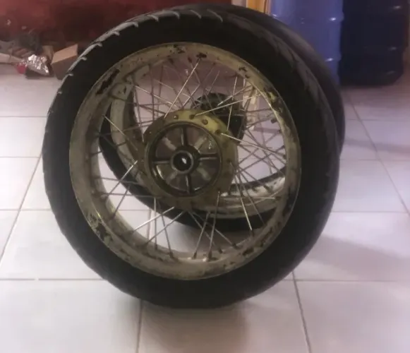 Pneu para moto 