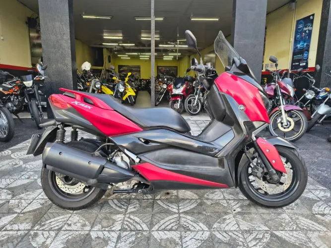 XMAX 250 2021