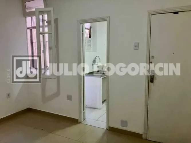 Apartamento : Padrão / Residencial / Copacabana