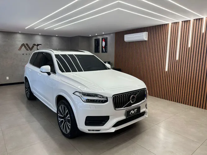 Volvo XC 90 T-6 Momentum 2.0 320cv 5P 2020