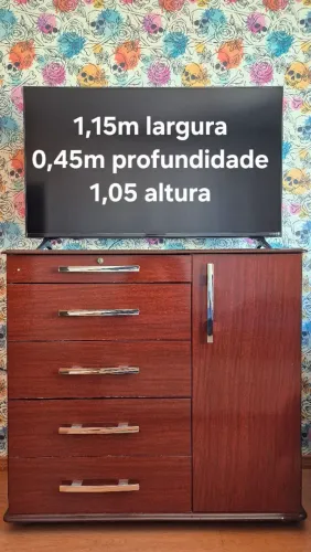Comoda 5 gavetas e 1 porta